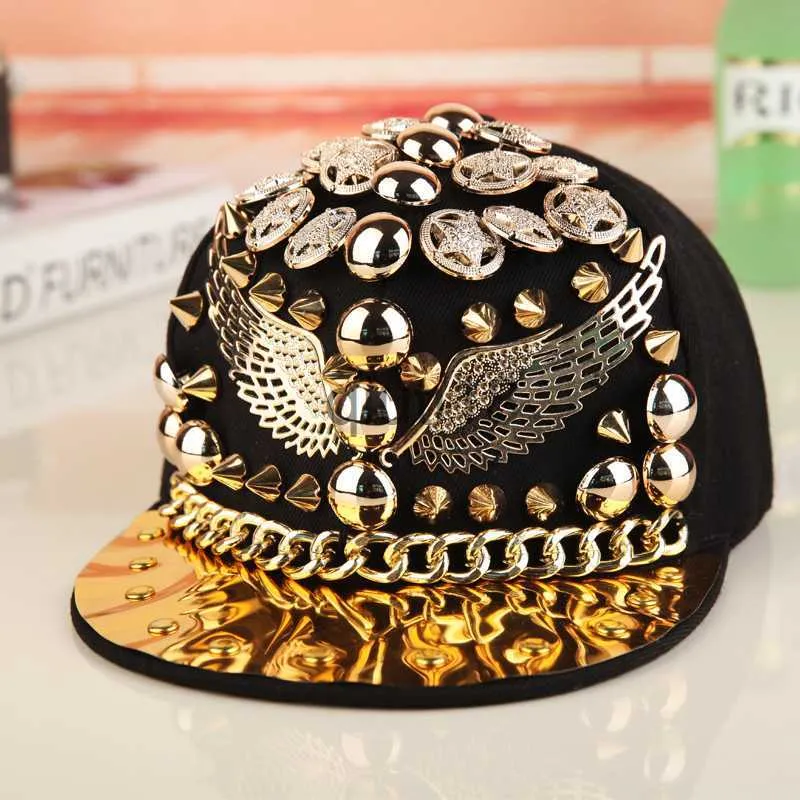 Casquettes de balle en gros Spiked Rivet clou à la main en cuir de peau de serpent de luxe marque Snapback pour femmes hommes blanc noir nouveauté casquette de baseball chapeaux x0927