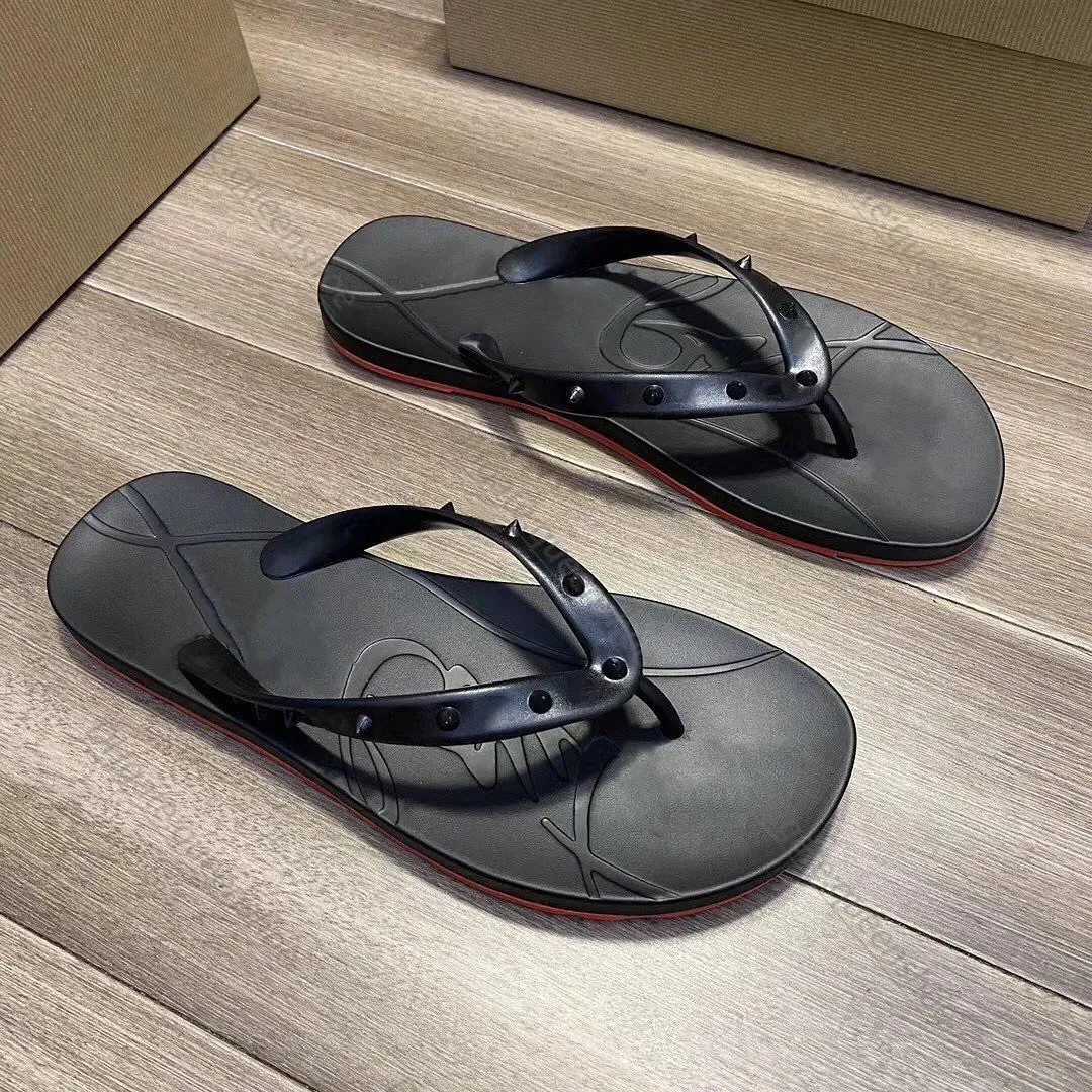 Famosos chinelos designer tanga sandália mulher sapatos casuais loubi flip borracha tiras finas brilhante simplicidade senhoras slides verão piscina flip flops fora sapatos