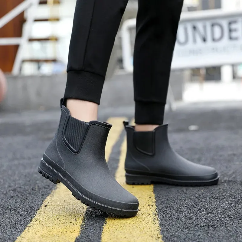 Men's water clearance boots