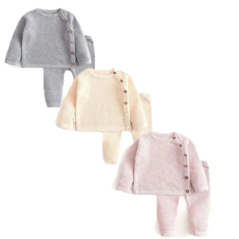 Zestawy odzieży nowonarodzone dziewczynki ubrania jesienne zima dla dzieci ciepłe dzianinowe swetry garnitury dla niemowląt chłopców ropa de bebe 230927