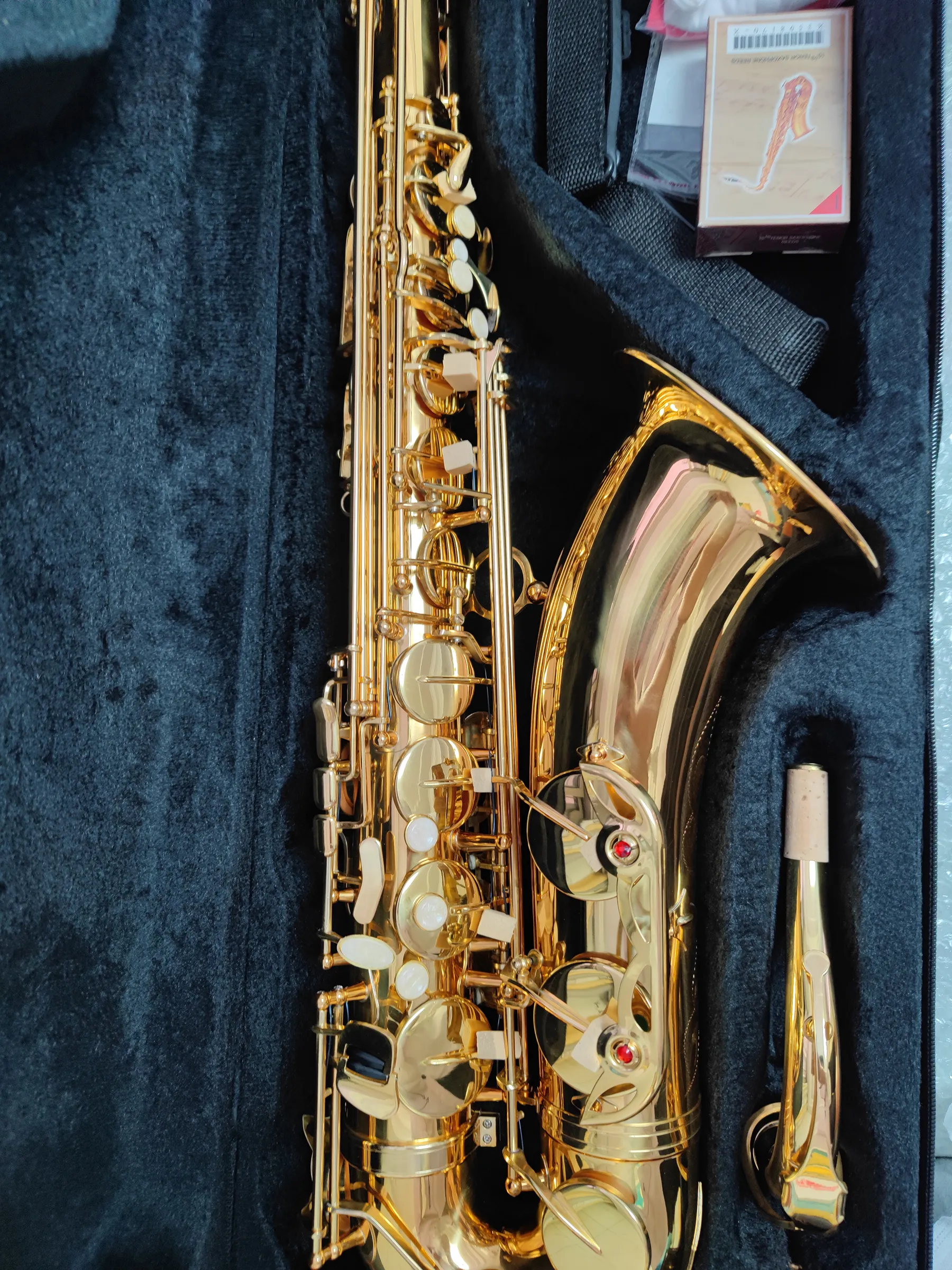 Mässing Gold-Plated B-Key Professional Tenor Saxophone mest bekväm Känsla Professionell Tone Tenor Sax Jazz Instrument 00