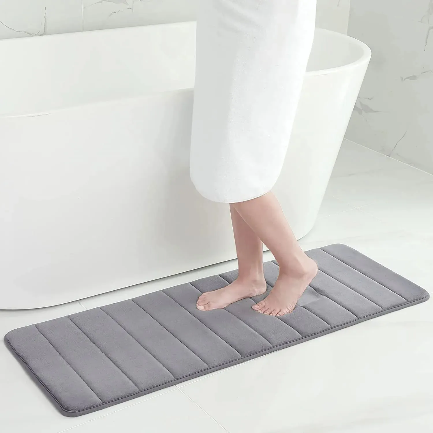 Tappetini da bagno Olanly Tappetino da bagno in memory foam Grande tappeto da doccia assorbente Tappetino da pavimento in velluto corallo morbido Decorazione domestica Tappeto da bagno antiscivolo 230927