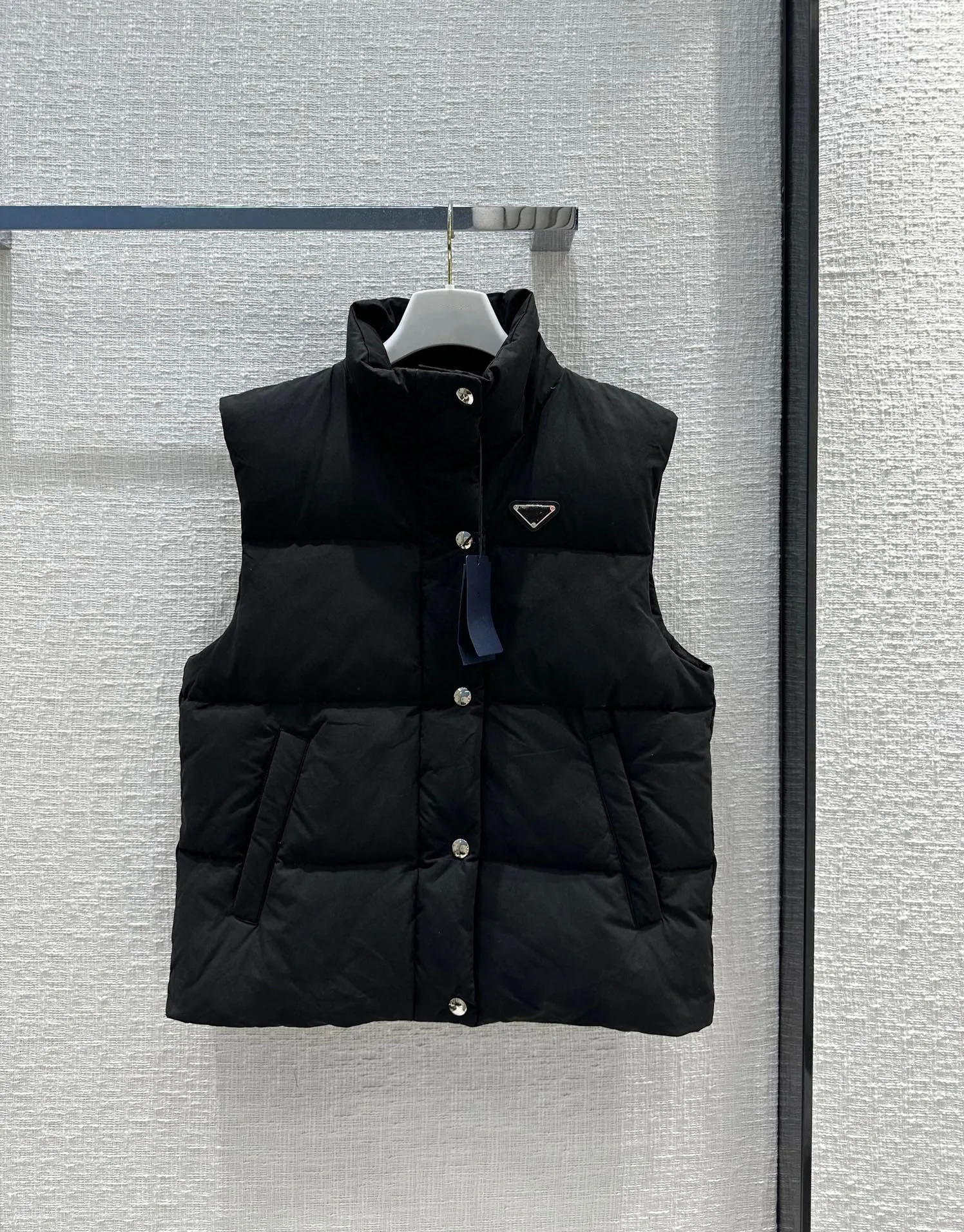 2023 nieuwe dames hoge kwaliteit vest dames donsparka's puffervest jas dames jassen mouwloze jas ontwerper winter outwears jassen windjack s-l r15