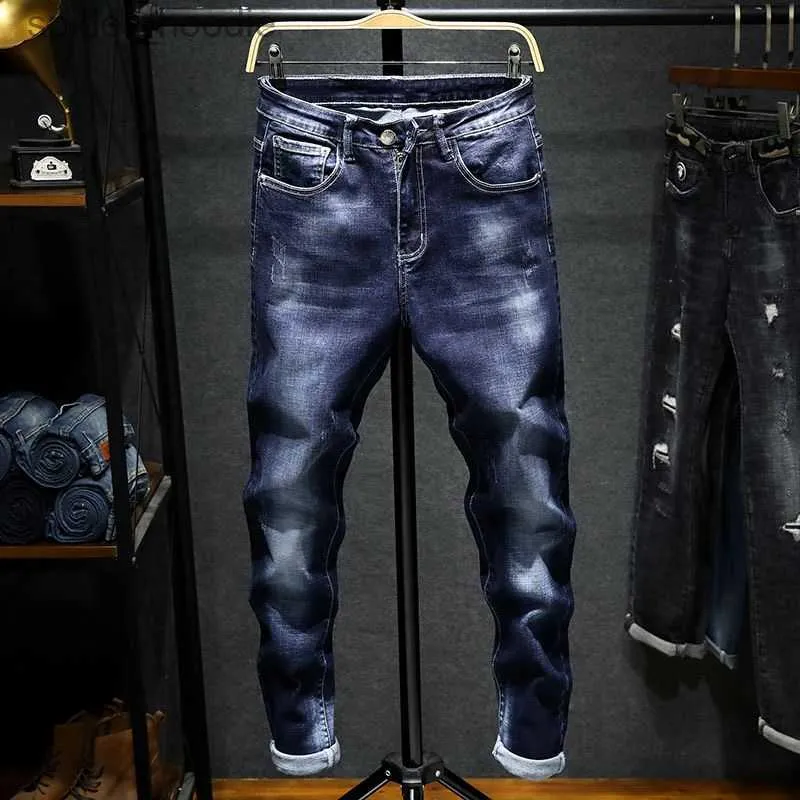 Mäns jeans 2023 Spring och Autumn New Fashion Trend Solid Colic Elastic Jeans Men Casual Slim bekväm högkvalitativ liten fotbyxor L230927