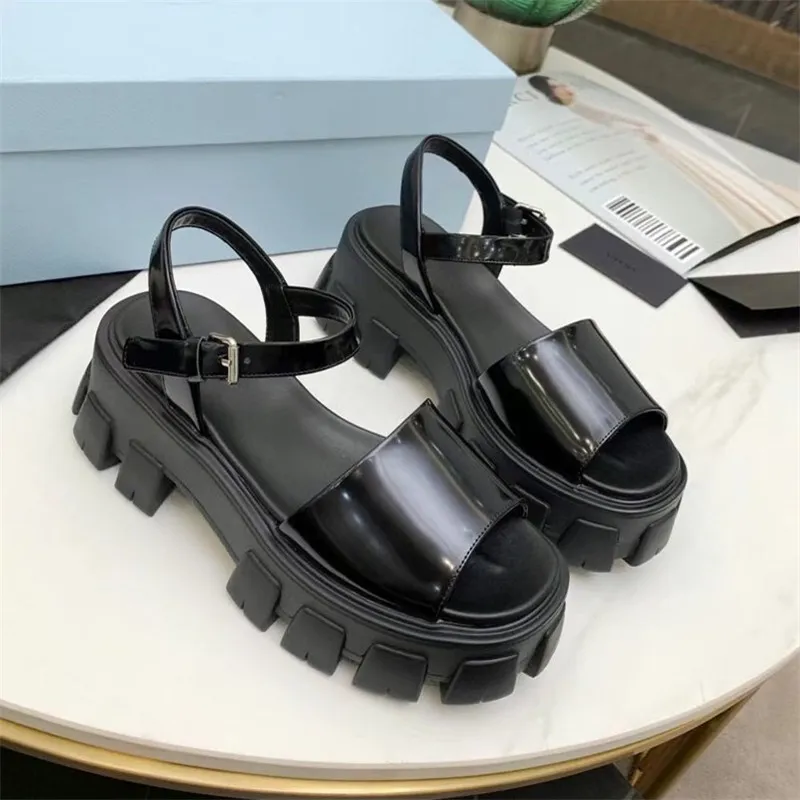 Designer Sandals Ladies Slippers Black Platform Sandals Cloudbust Thunder Slippers White Casual Shoes