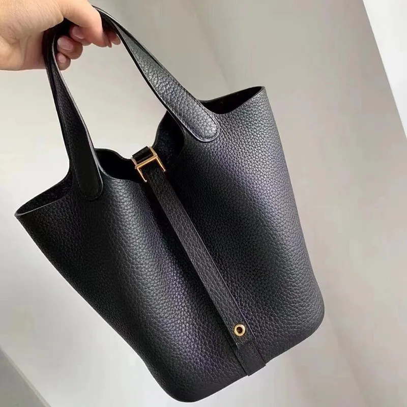 Branded Handbags Name 2024 | favors.com
