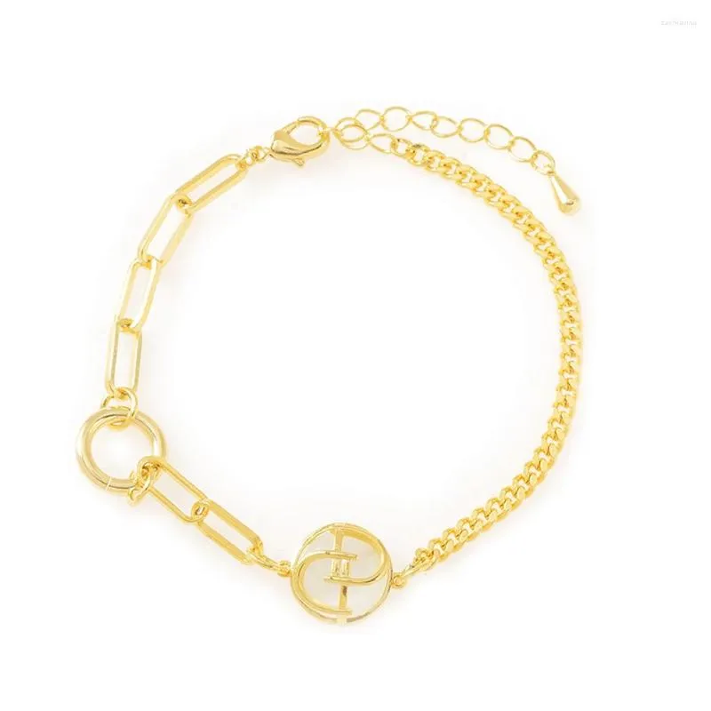 Braccialetti a maglie Bracciale Lettera Catena dorata Retro Personali Unici Accessori per gioielli delicati sulla pelle Ufficio per il tempo libero