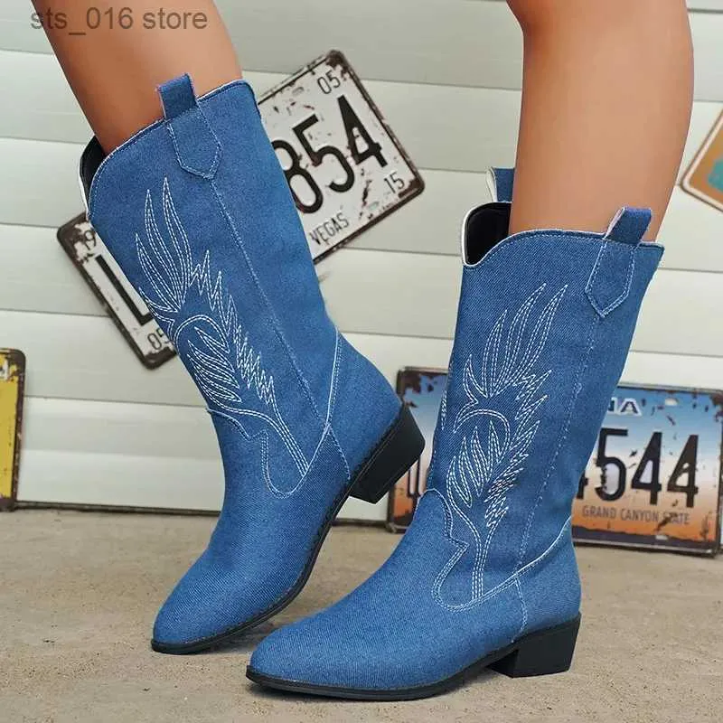 Bottes Bottes de cowboy mi-mollet pour femmes Super taille 43 talons carrés bottes occidentales brodées femme bout pointu à enfiler large Denim Botas T230927