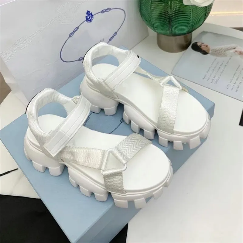 Designer Sandals Ladies Slippers Black Platform Sandals Cloudbust Thunder Slippers White Casual Shoes