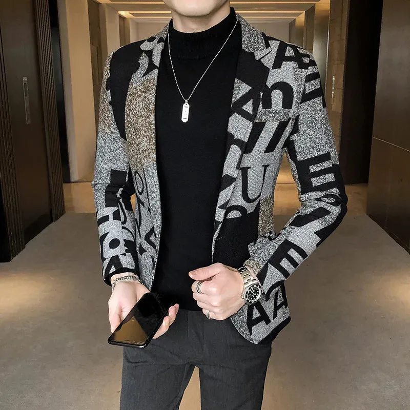 Men's Wool Blends Retro Blazer for Fallwinter Men Letter Printed Slim Business Party Prom Fashion Jacket Clothing 230927