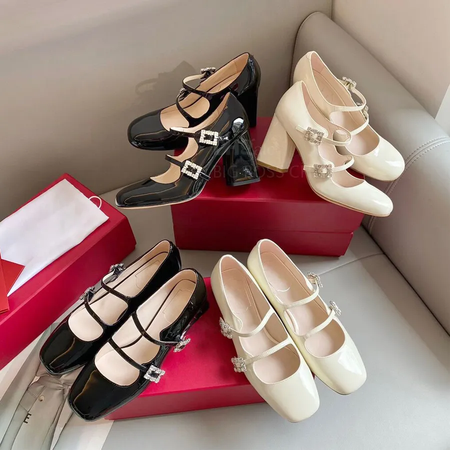 Buckle strap sales chunky heel shoes