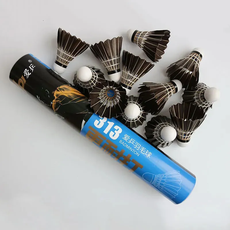 Balls Black Barreled Badminton Training Match Goose Feather 12pack Wholesale ShuttLecock Hållbar 230927