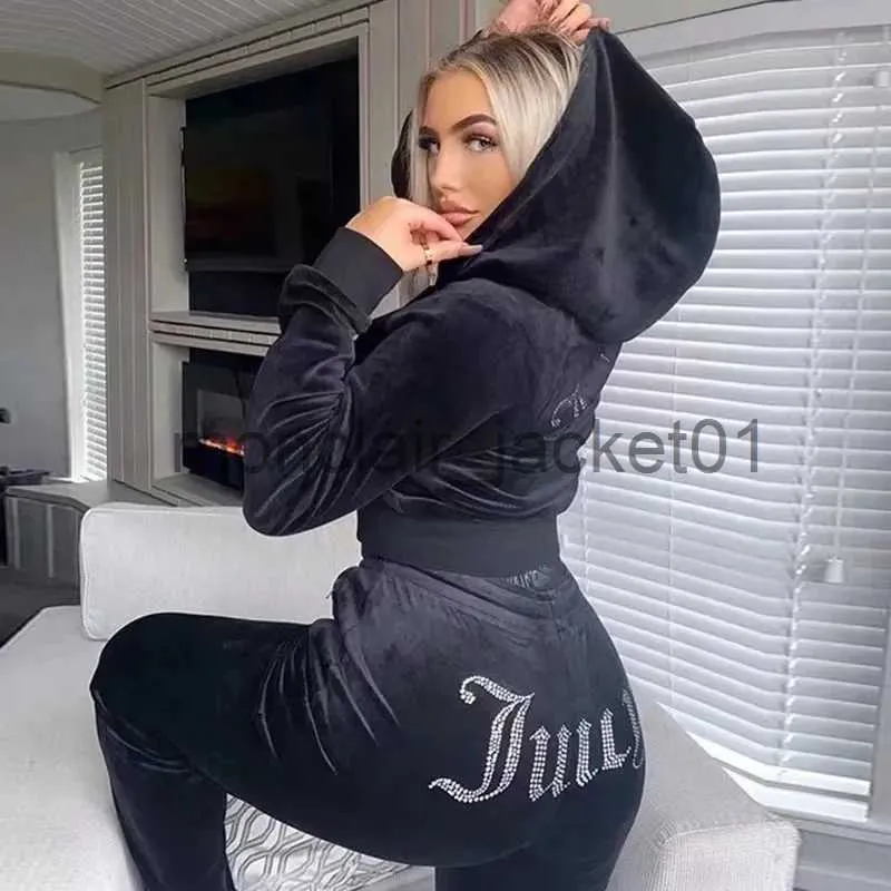 Women's Hoodies Sweatshirts Juicy Corture Tracksuit Woman 2023 Black Gold Velvet Fashion Hoodie Tvåbit Set Suicy Velure Hoodie Women J230928