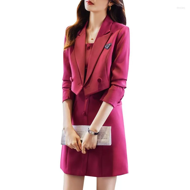 Arbetsklänningar Rose Red Ladies Office Autumn Winter Formell Women 2023 Business Suits With Dress and Short Jackets Coat Professional Wear