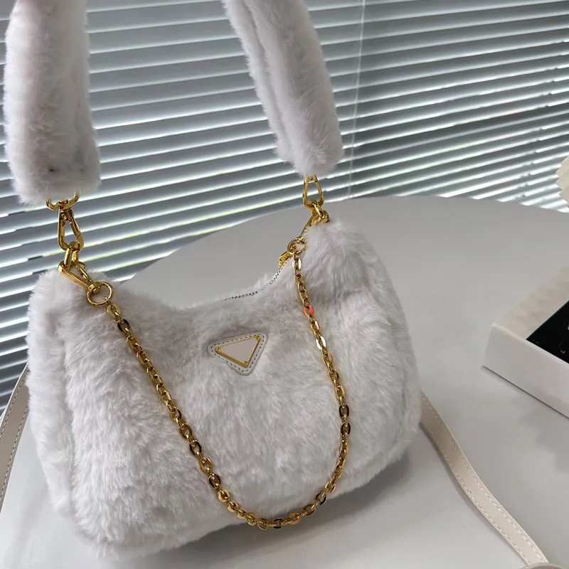 Designer Luxus Damen Umhängetasche Metall Dreiecksschild Taschen Metallkette Handtasche Modische elegante Unterarmverpackung