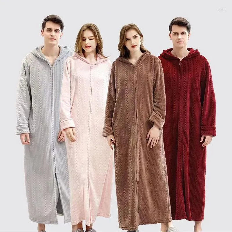 Vêtements de nuit pour femmes 40-100kg Femmes Hiver Plus Taille Longue Flanelle Chaude Peignoir À Capuchon Hommes Enceinte Fermeture À Glissière Robe De Nuit