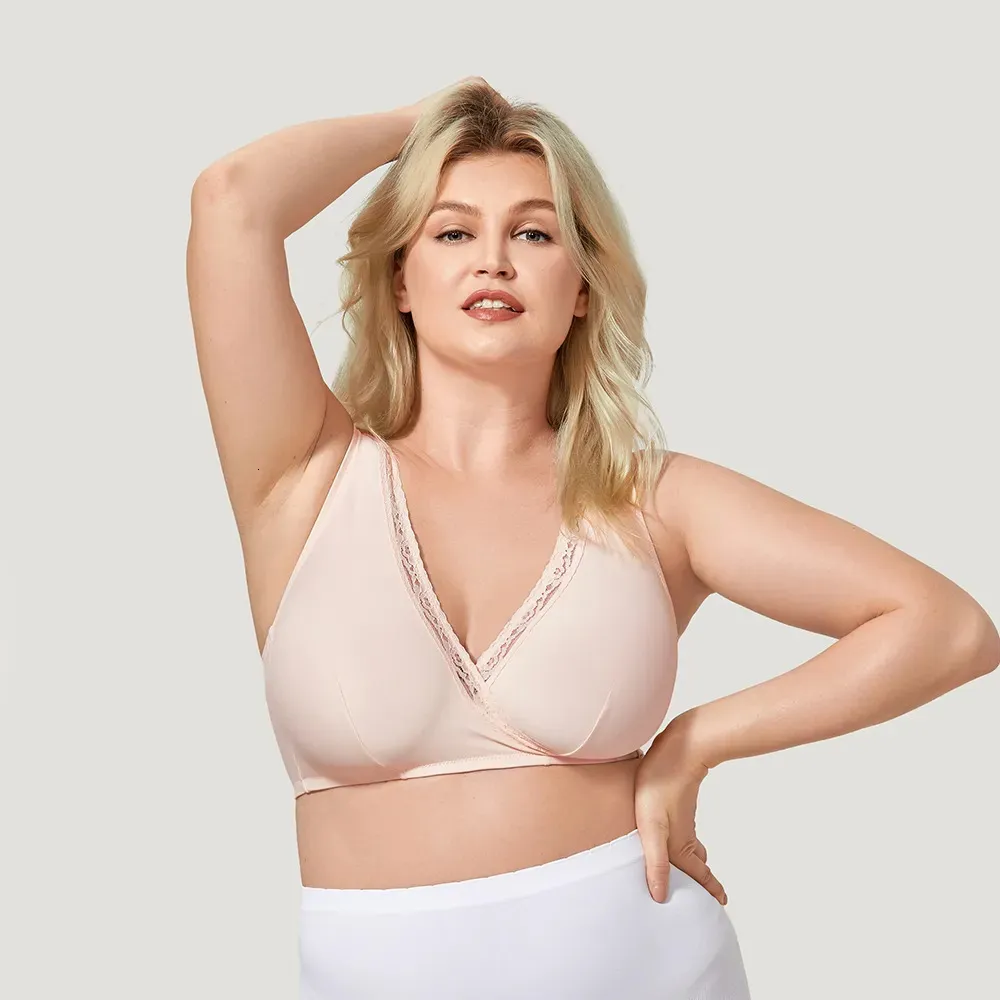 Wireless Maternity Nursing Bra For Breastfeeding Soft, Wide, And  Comfortable With Padded Shoulder Straps Plus Size Options Available DD, E,  F, G From Bong08, $23.79