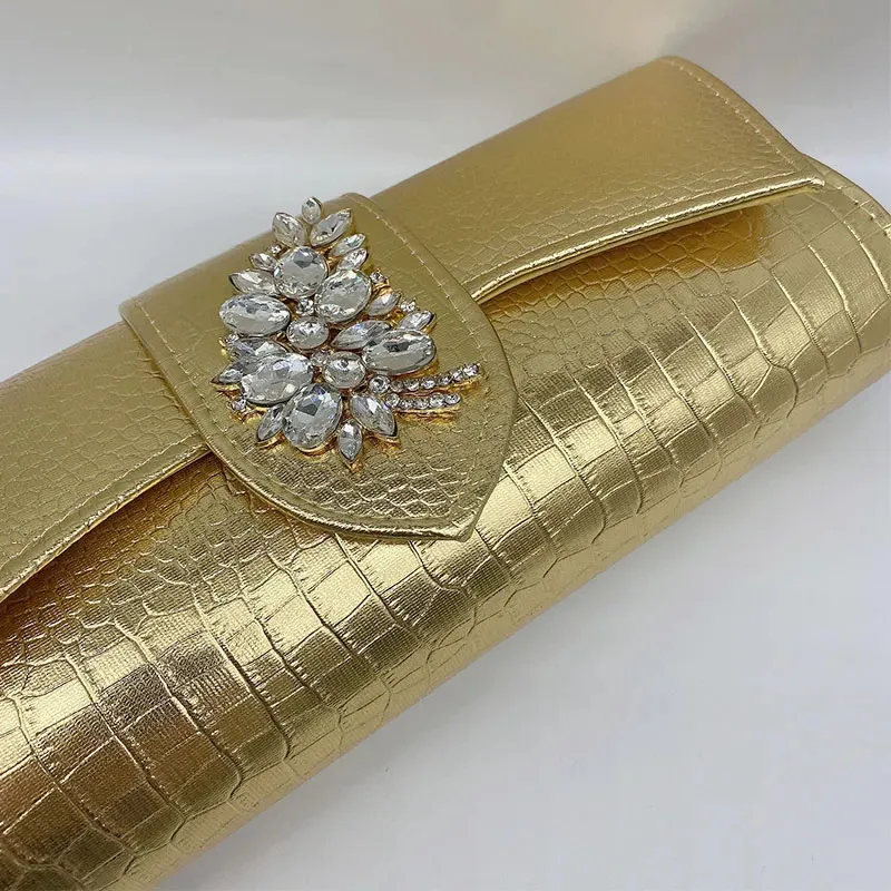 BIH Bridal Women's Purse Floral Rhinestone Clutch Bag Wedding Bag Wallet  Bridal Wedding Purse Handbags Evening Party Clutch Bags Clutches for Women  - Diamond : Amazon.in: Fashion