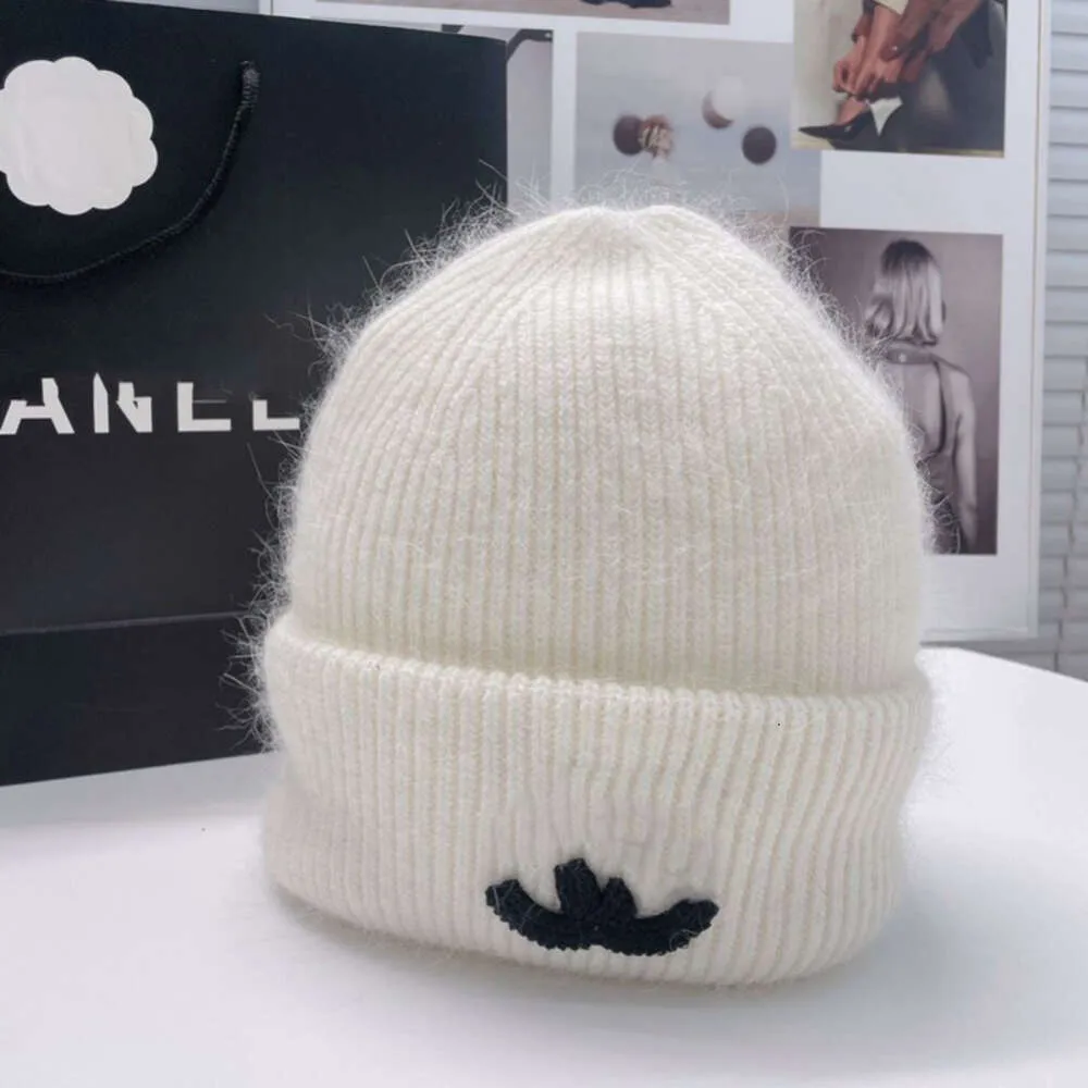 트렌디 럭셔리 편지 CH 모자 여성 브랜드 CCITY BEANIE 남자 여성 캡 디자이너 겨울 가을 숙녀 이중 레이어 니트 모자 캐주얼 캐시미어 채널 모자