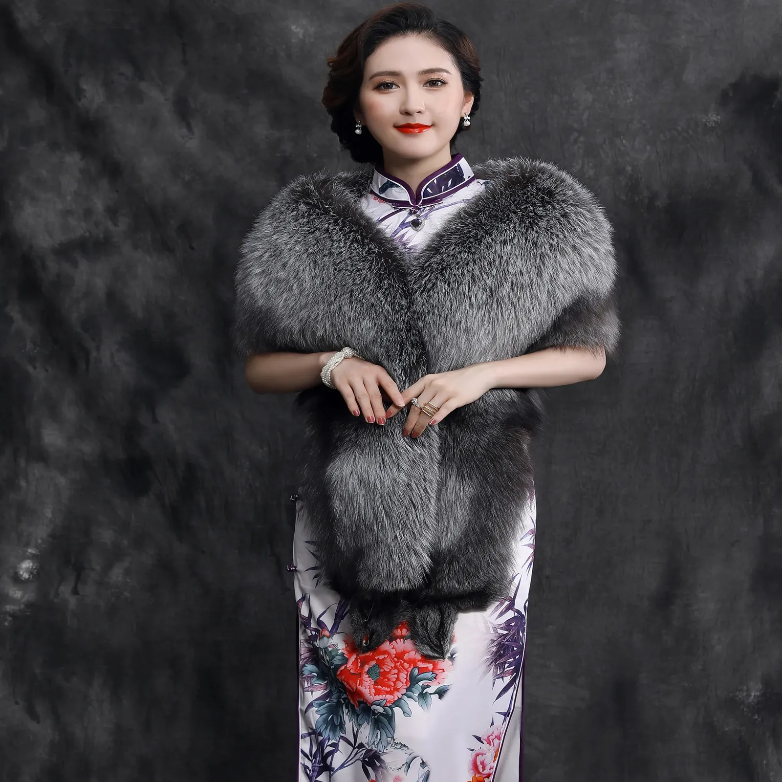 Women's Fur Faux Fur Genuine Fur Shawl Fashion Evening Dress Fur Scarf Women Luxury Big Skin Warm Scarf Natural Raccoon Fur Stole 230927