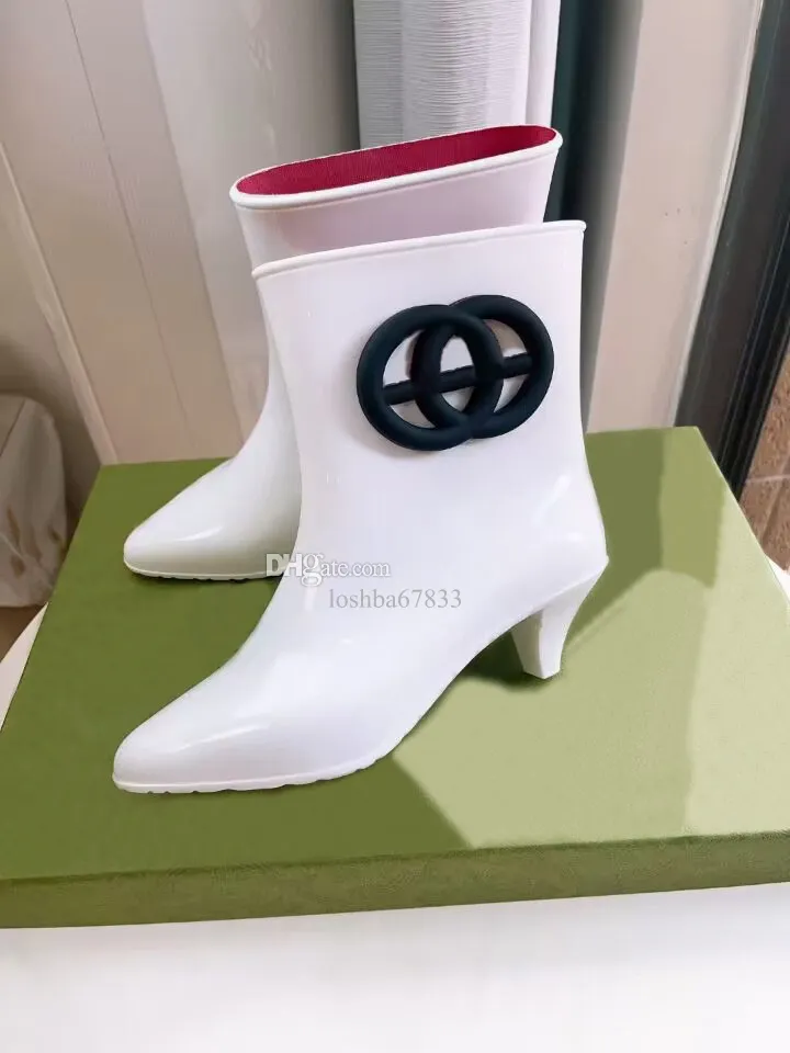 Kvinnors spetsiga regnskor nakna stövlar mode macaron gelé färg pvc smala höga klackar 5.4 cm show party utomhus slim fit martin boot kit 35-40