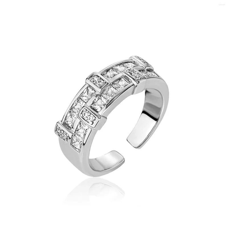 Anéis de casamento Design Iced Out Moda Jóias 8mm Hip Hop para Homens Jóias de Alta Qualidade Ouro Sliver Micro Pavimentado Baguette Anel