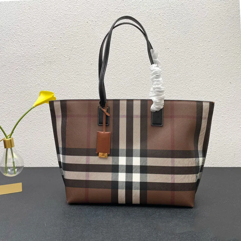 7A Designer Totes Bag Burrerys Hoge kwaliteit lederen geruite draagbare boodschappentas Klassieke damesreistas Enkele schoudertas Mode heren handtas met grote capaciteit