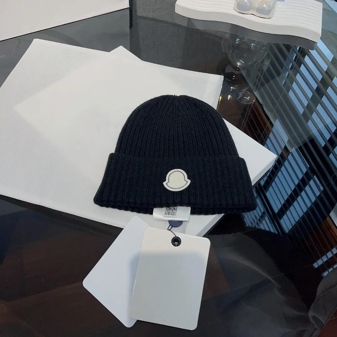 Winter malha de chapéu de chapéu de gorro de inverno Caps de caveira letra sólida para homem Chapéus casuais de mulher 11 cor de alta qualidade Dome Breathable