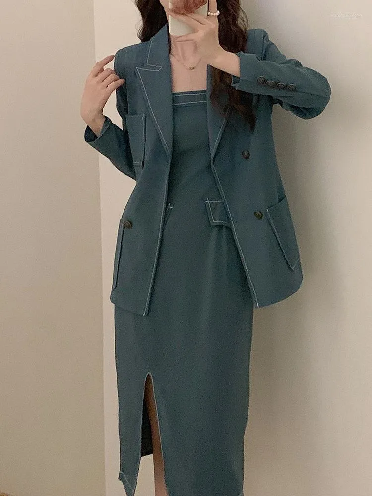 Robes de travail Bleu Blazer Robe Femmes 2023 Automne Mode Deux pièces À Manches Longues Double Boutonnage Manteau Slim Fente Jambe Spaghetti Sangle