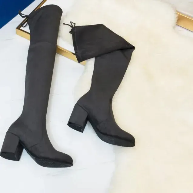 Botas hasta el muslo de cuero de 60 mm de marca clásica Botas largas por encima de la rodilla Conjunto de punta redonda Botas de moda Zapatos de diseñador de lujo para mujer Zapato de mujer de alta calidad