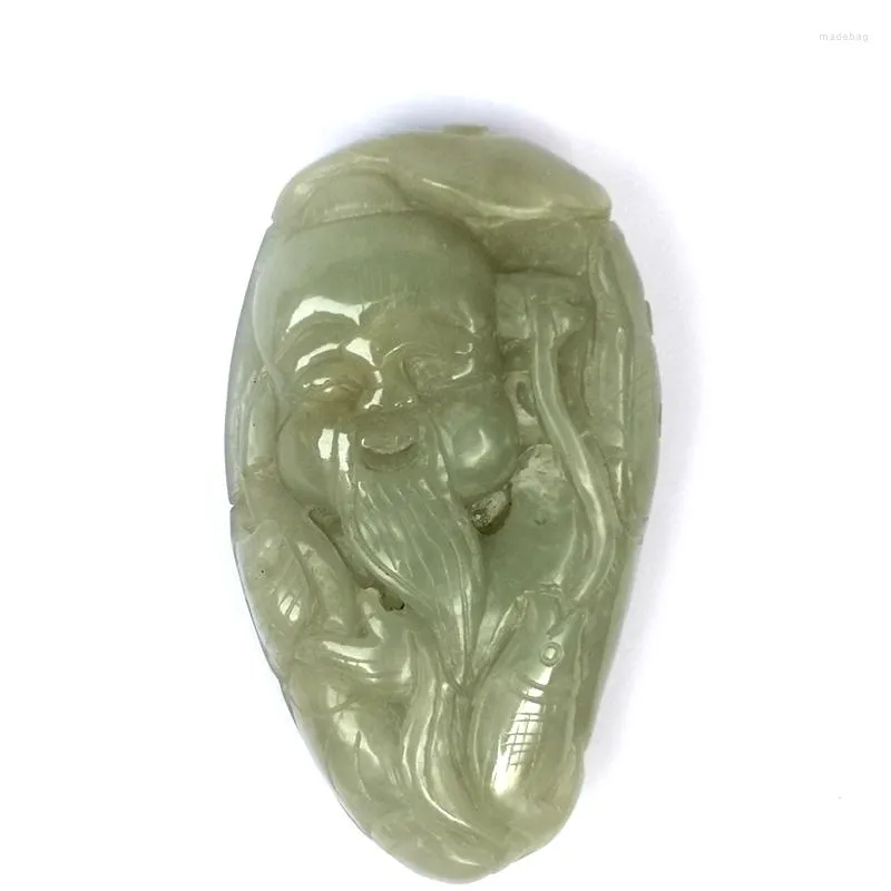 Dekoracyjne figurki Yizhu Cultuer Art Certificate Kolekcja China Hetian Jade rzeźbia pomyślna stara Rybak Wisiorka
