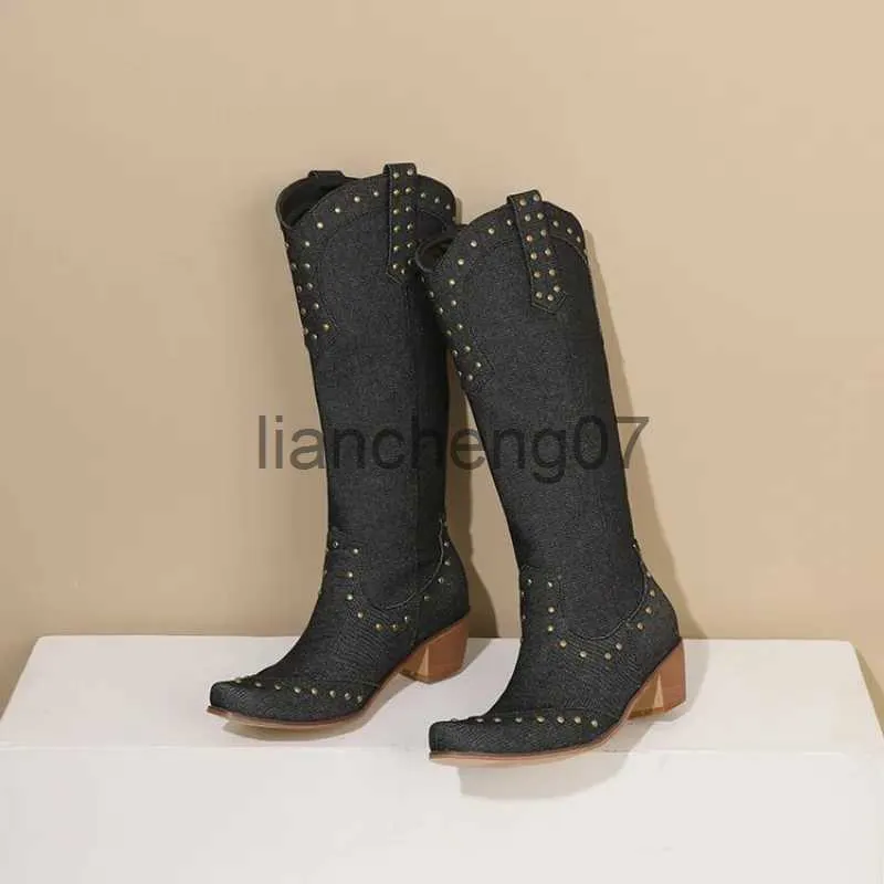 Boots 2023 New Metal برشام مربع رأس مرتفع الكعب للمرأة عالية الأحذية Western Cowboy Boots منصة Women Women X0928