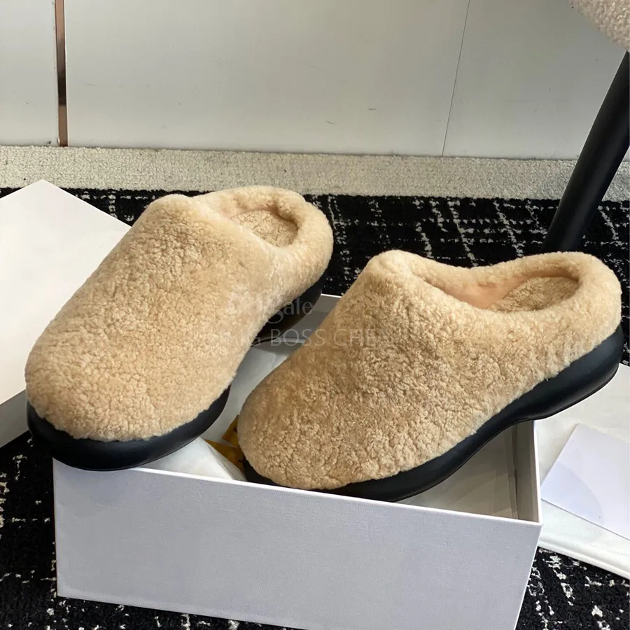 Sapatos de linha Designer de luxo Plataforma de cordeiro Mulheres Fluffy Fur Slipper Slide Mules Tendência Shearling Sandálias Inverno Lã Sapatos Quentes Botas de Neve Ao Ar Livre Com Caixa