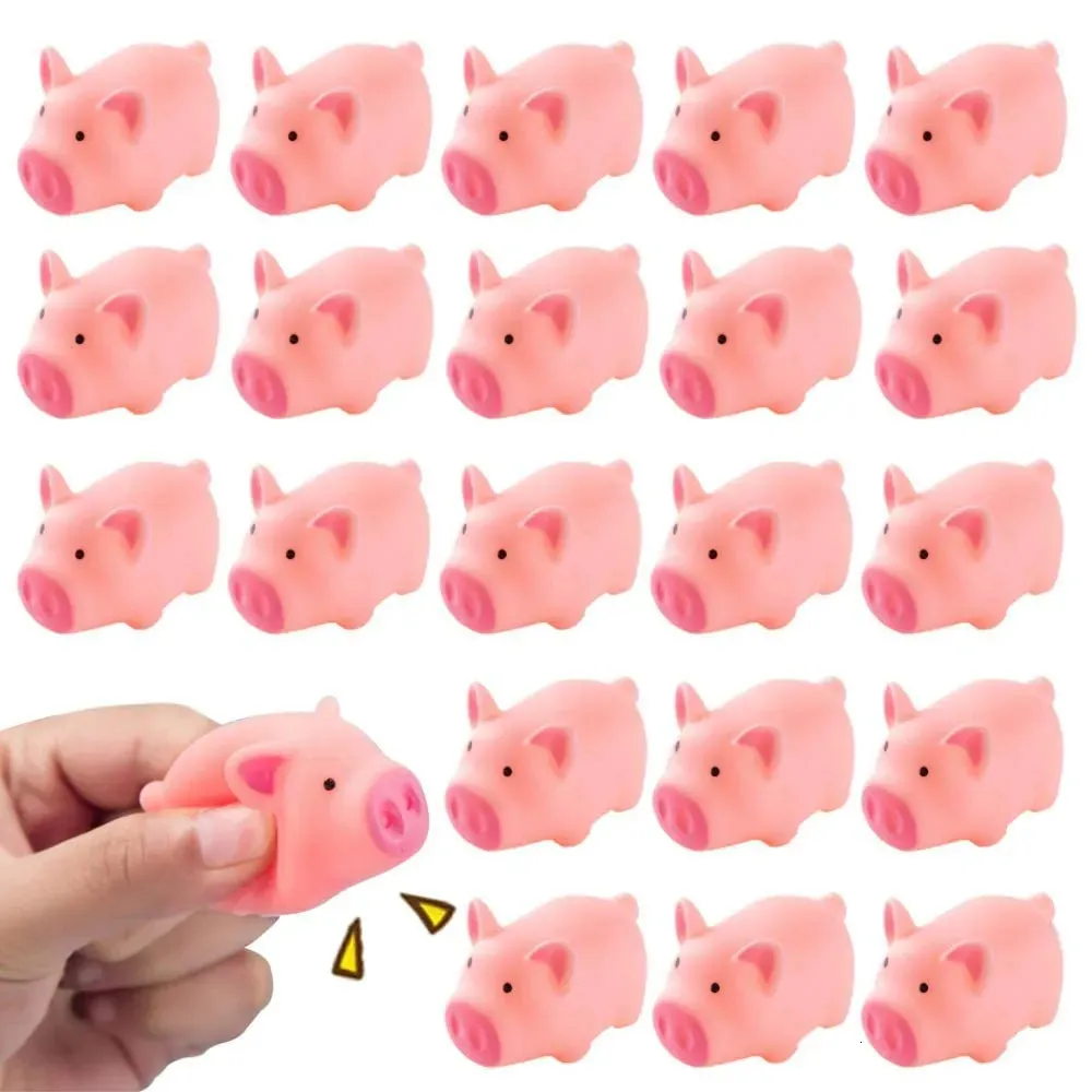 Baby Bath Toys 20/40 PCS mini Rubber Pig Baby Bath Toys Pink Rubber Screaming Sound Piggie Party Favors for Kids 230928