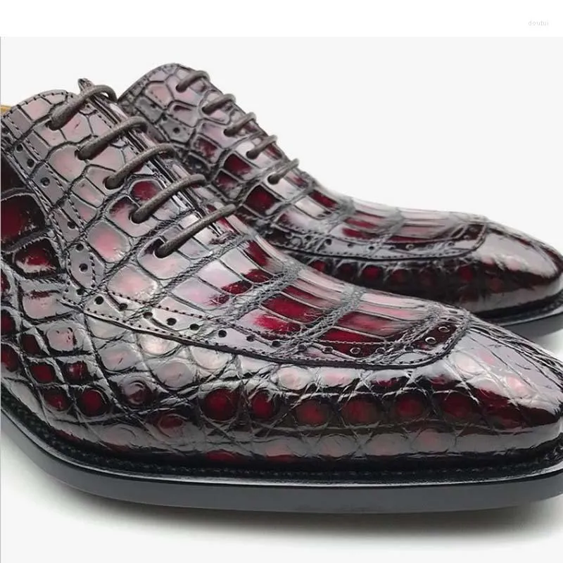 2025DRESS أحذية Chue Crocodile Leath