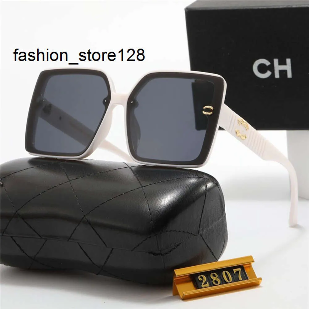 Designer Sunglasses For Women and Men Fashion Cat Eyes Model Special UV 400 Protection Letter Big Leg Double Beam Frame Outdoor Design Alloy Pearl Sunglasses 2807 S2C