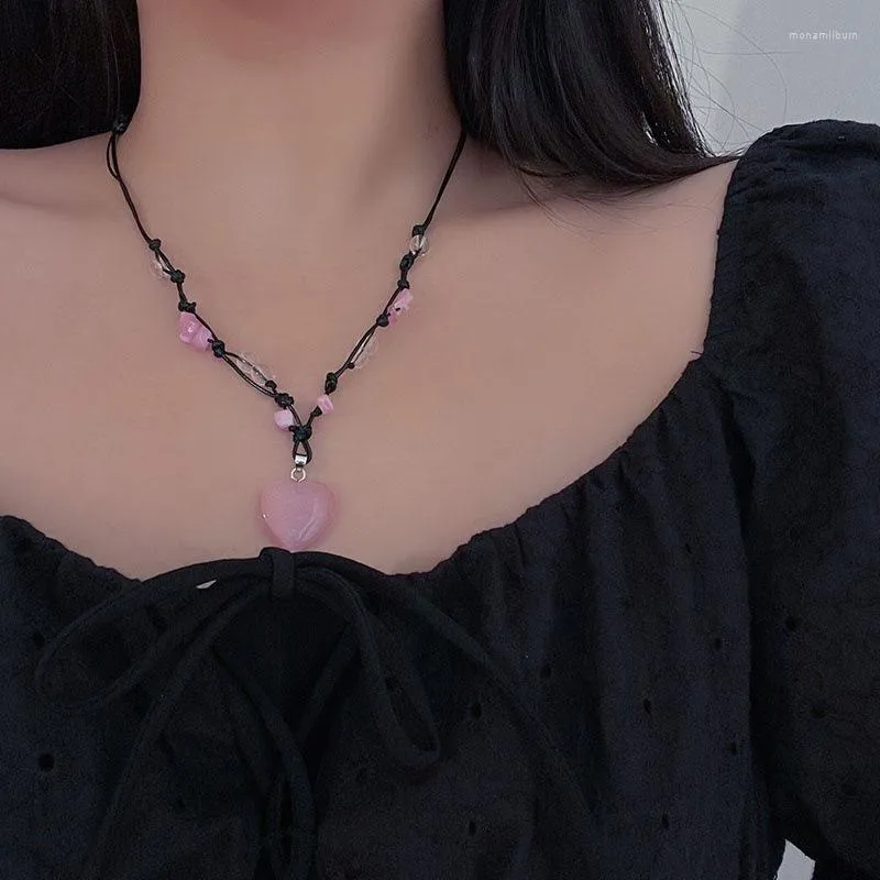 Pendant Necklaces Fashion Retro For Women Handmade Jade Pink Heart-Shaped Jewelry Personalized Design Opal Collarbone Necklace