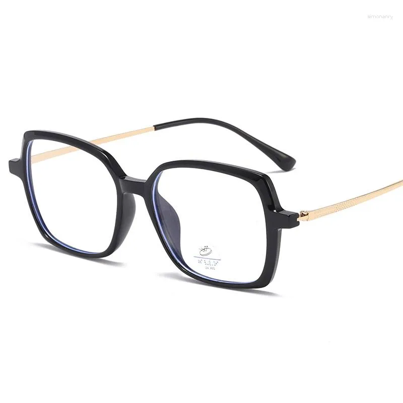 Lunettes de soleil Cadres Lunettes carrées Cadre 8199 Femme Hommes Rétro Myopie Optique Métal Anti Blue Ray Lentilles Lunettes Oculos