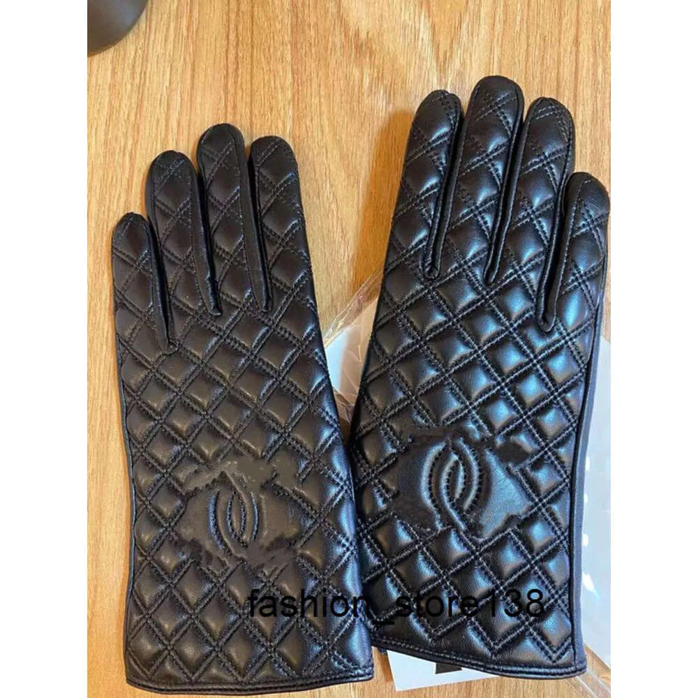 Luxury women's driving best sale gloves