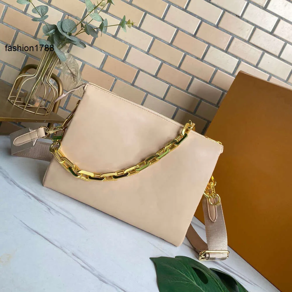 Umhängetasche Beige Silber Gold Himmelblau Aktualisierte Farben Damen Coussin-Tasche PM-Größe Puffleder Zwei angebrachte Damen-Abendtaschen mit schwerer Umhängetasche