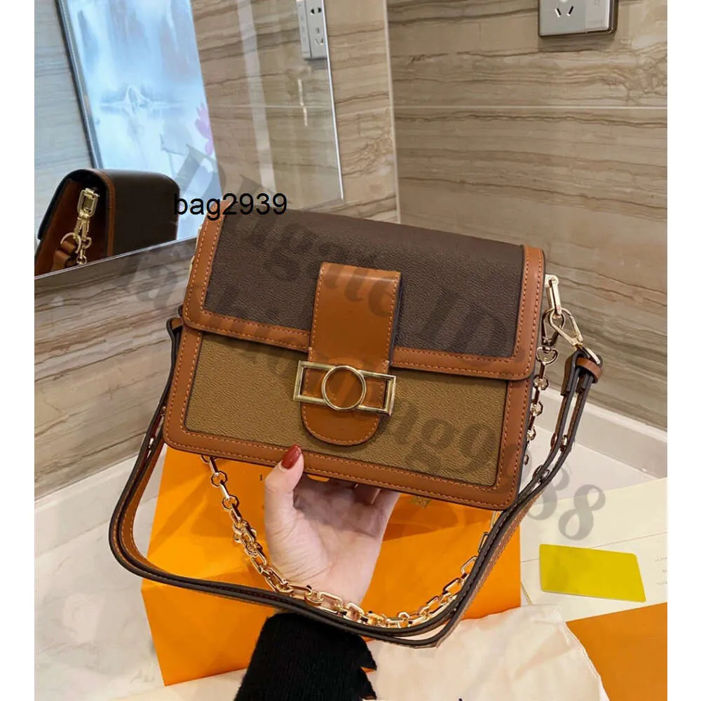 Bolsos de cuero online al por mayor