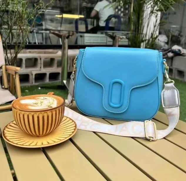 2023 Trendy Designer Womens Small Square Leather Messenger Bag