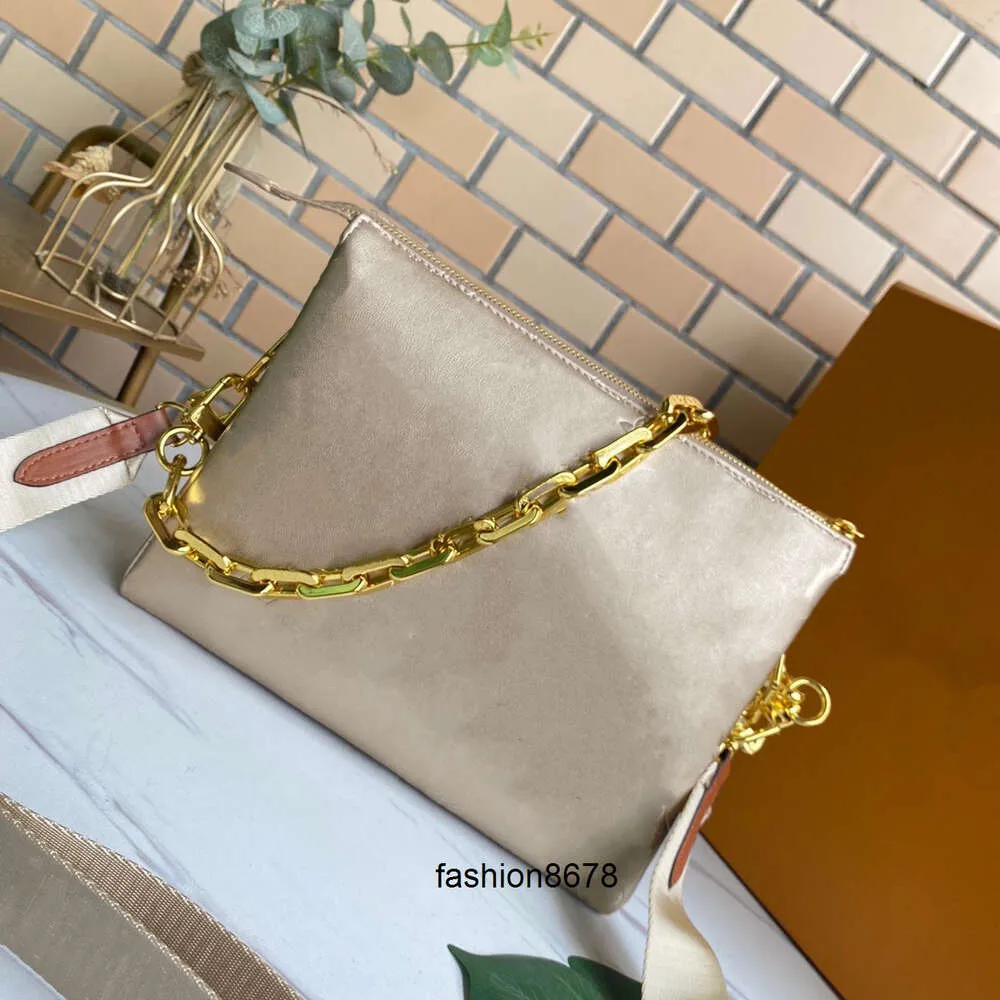 Top Bleu Beige Argent Or Ciel Couleurs mises à jour Femmes Coussin Sac PM Taille Puffy Cuir Deux pochettes attachées Lady Sacs de soirée avec bandoulière à chaîne lourde