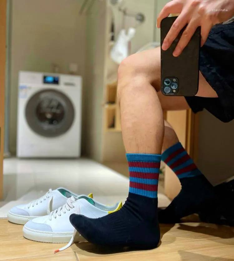 Chaussettes pour hommes, Design rayé à la mode, absorbant la sueur, bas de Tube central de sport confortable