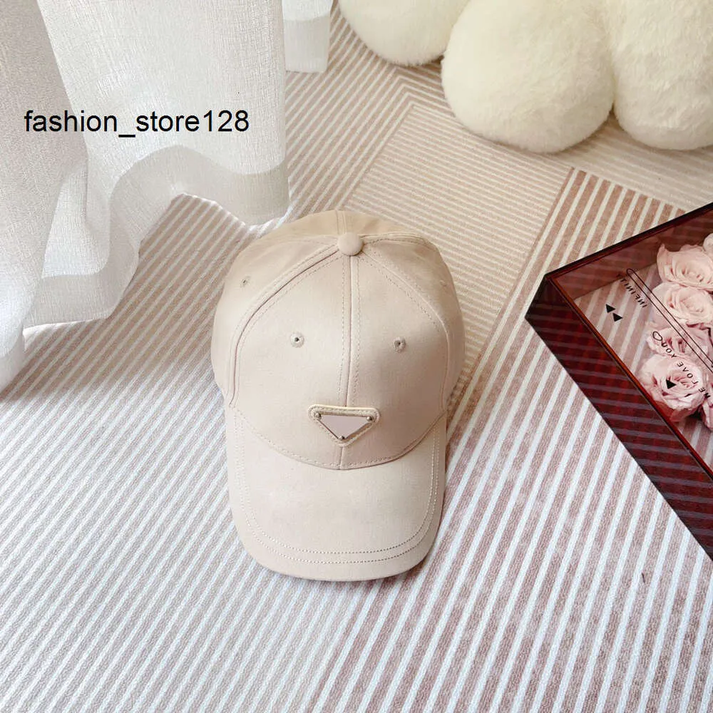 good Couple Fashion Letter Embroidery Designer Ball cap Women Summer Vacation Sports Candy Color Triangle Letter Printing 4 Colors casquette