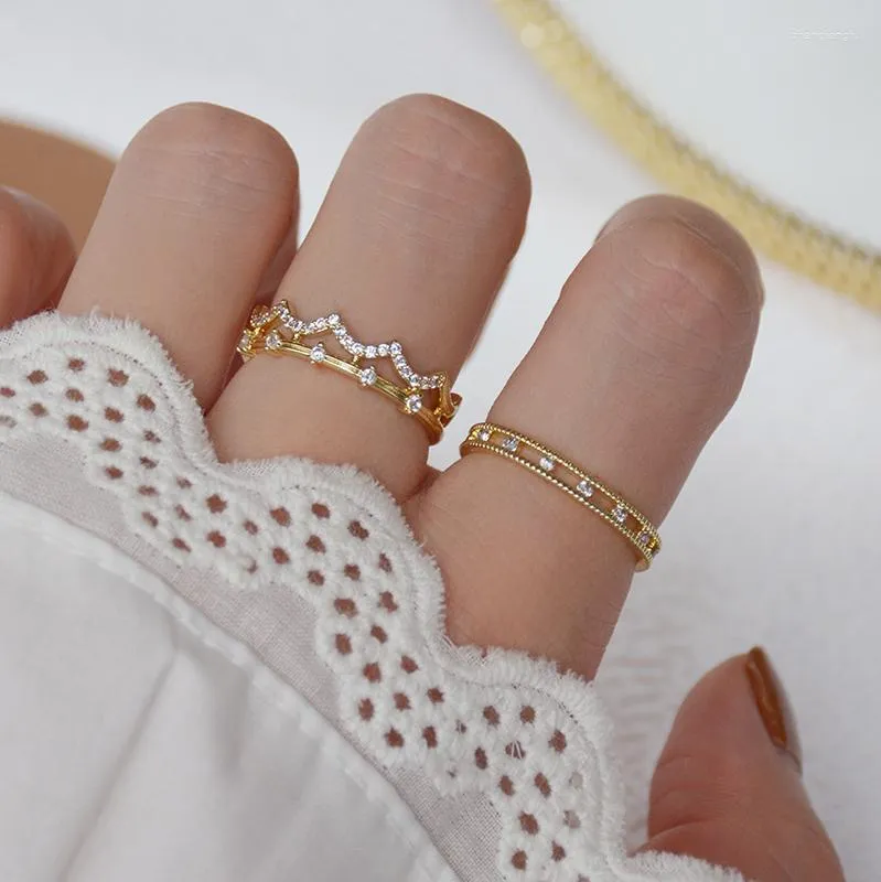 Cluster-Ringe, zarter Schmuck, 14 Karat vergoldet, verstellbarer Kristall für Frauen, einfacher Stil, Wellen-Verlobungsset