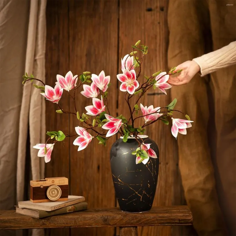 Flores decorativas Ramo de flores de seda artificial Simulación Planta de magnolia para la decoración de la sala de estar del hogar Boda falsa