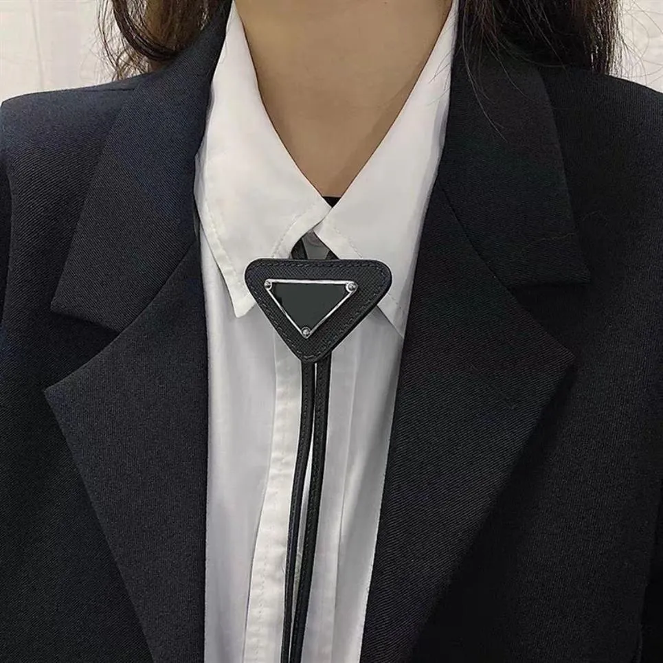 Women Fashion Neck Ties Metal Inverted Triangle Letter Pattern Men Tie Unisex Simple Campus Style Teenager Casual Accessories256I