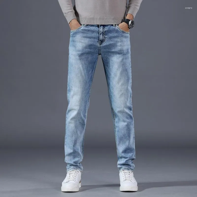 メンズジーンズの秋の衣服高品質ストレッチライトブルーデニムファッションプリーツレトロポケットスキニーズボンパンツ28-40