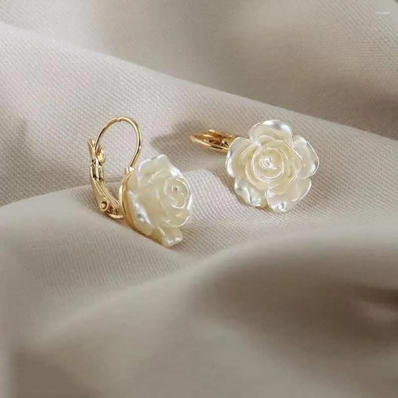 Orecchini pendenti con goccia di fiori in resina bianca per le donne, eleganti gioielli floreali color oro, regalo nuziale per feste